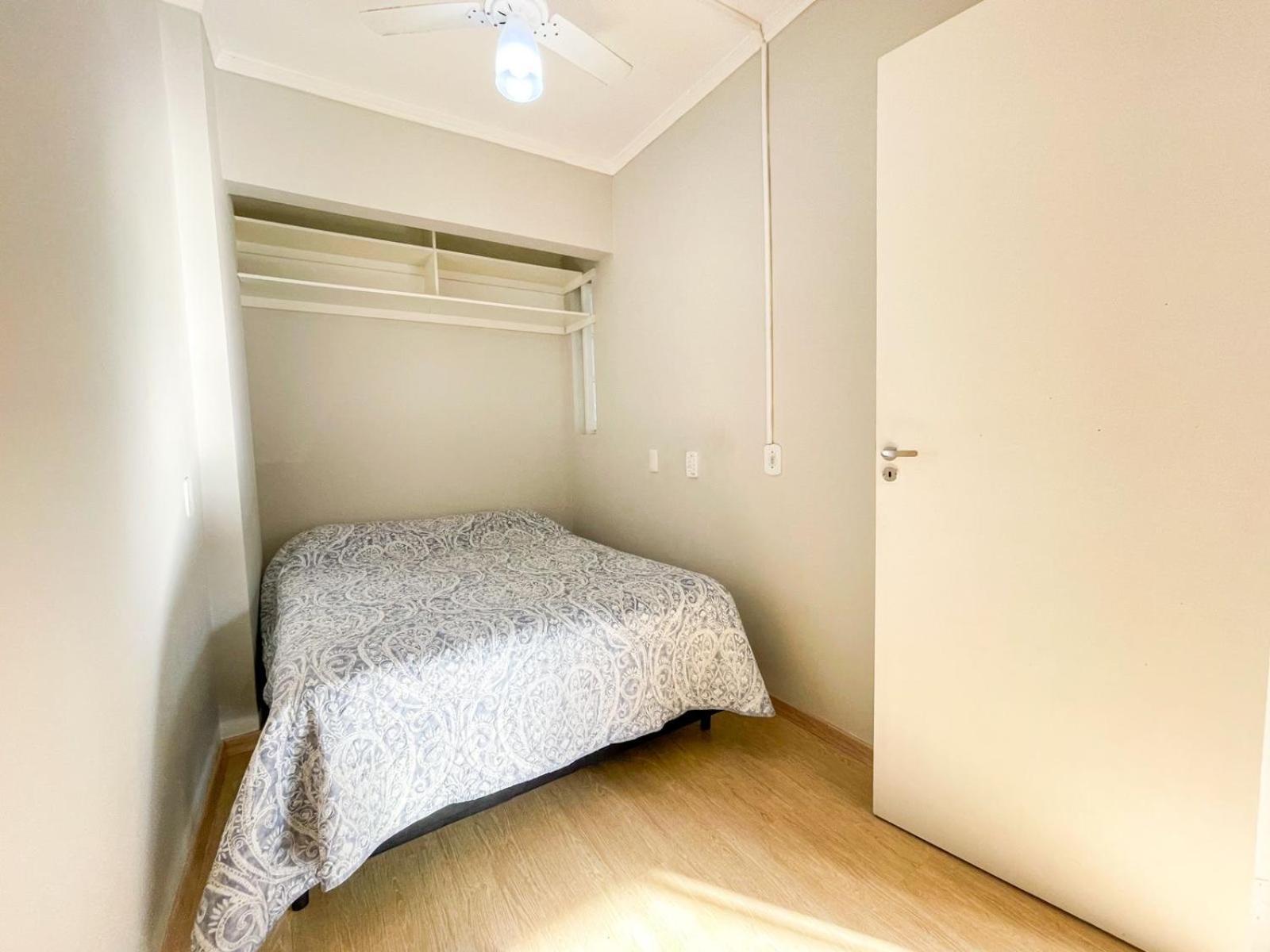 Com Localizacao Privilegiada Apartamento *